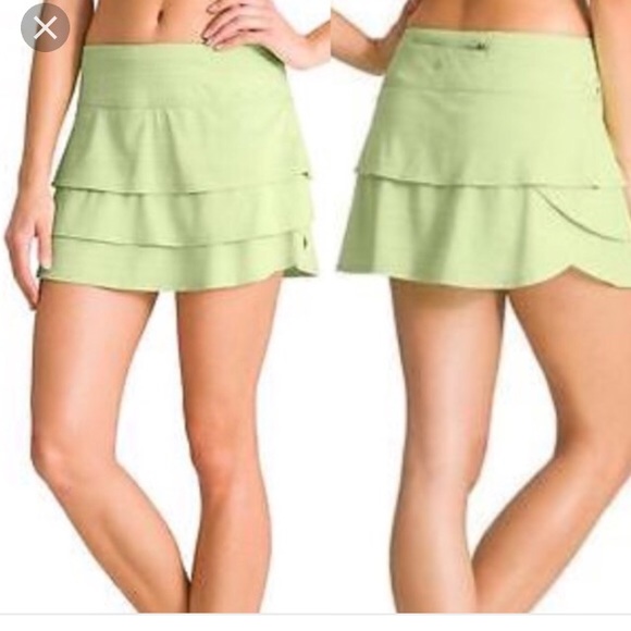 Skort (jupe-short) Athleta Swagger Tiered - Taille M Gris - Occasion En Parfait état